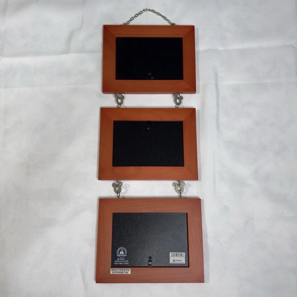 Disney Parks Wood Hanging Picture Frames 3 4x6 Mickey Mouse Charms Links Chain